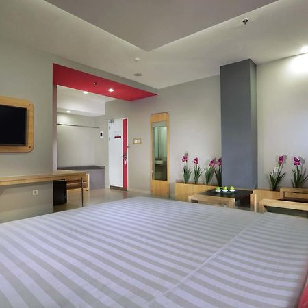 Favehotel Ahmad Yani Banjarmasin Exterior foto